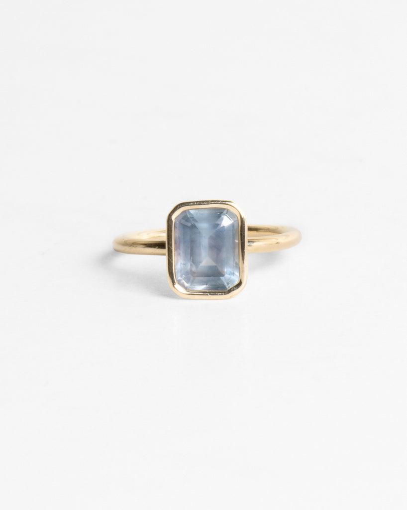 14K Blue Grey Sapphire Floating Ring