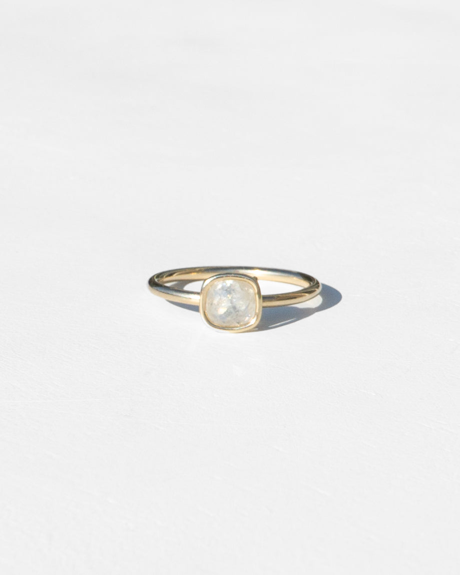 14K Square Mineral Diamond Floating Ring