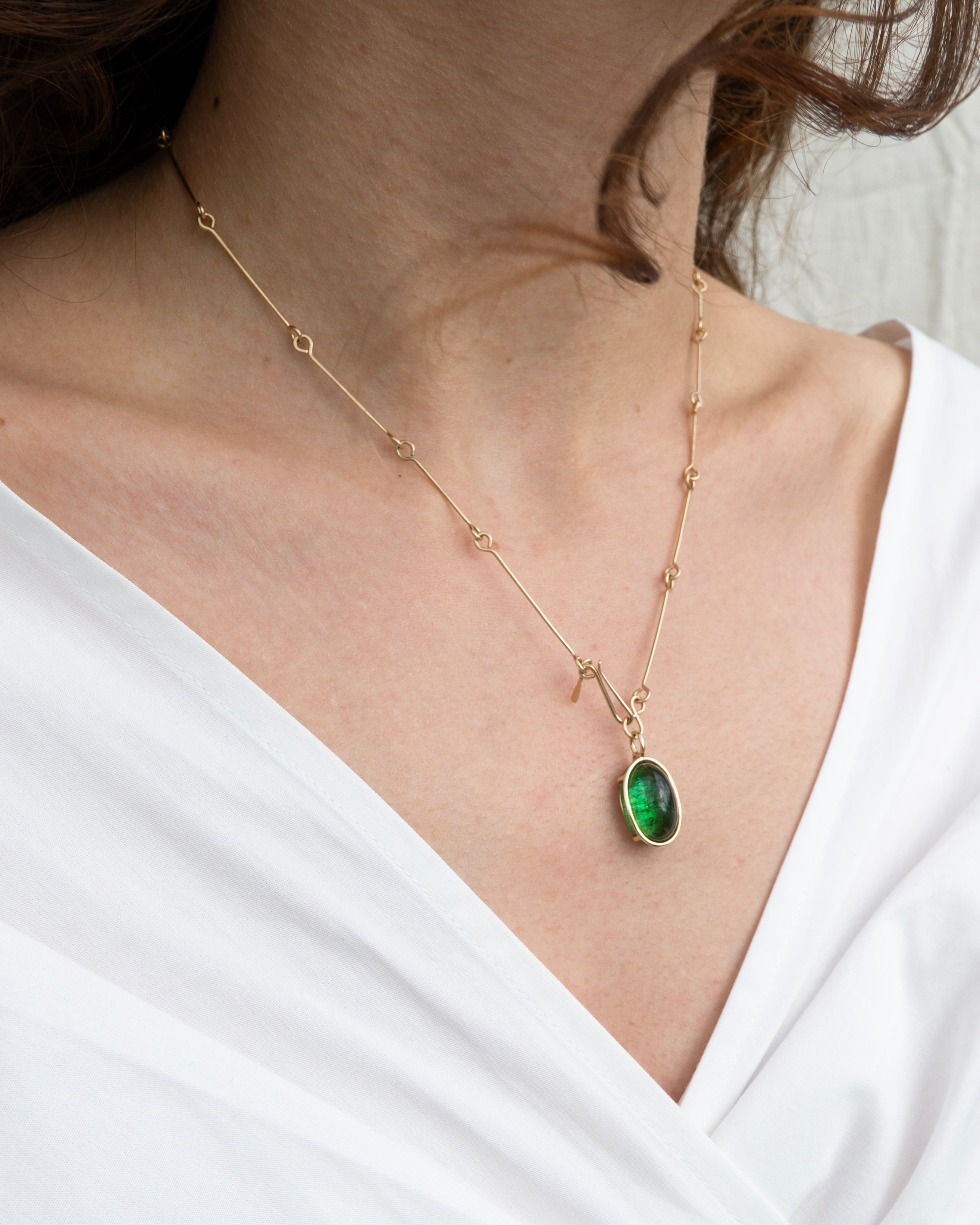 14K Ovale Vert Pendant Necklace